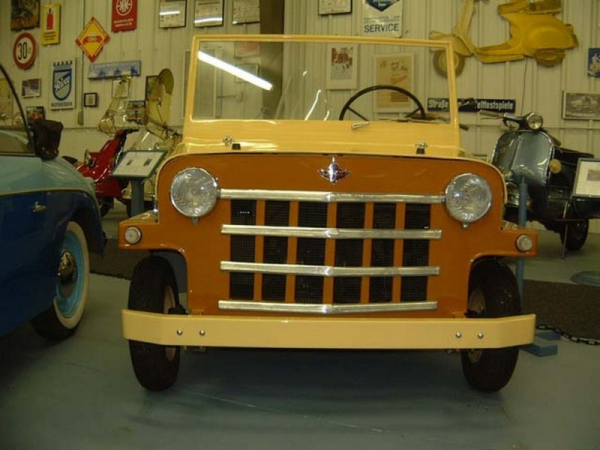 Микроавтомобиль Jip Kapi 1955 из Барселоны Микроавтомобиль Jip Kapi 1955 из Барселоны