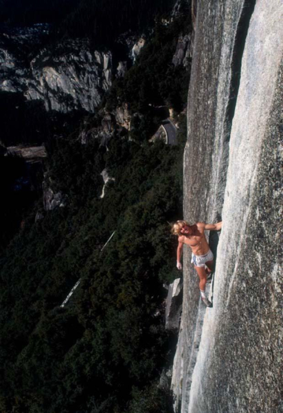 Головокружительные фотографии скалолазов Головокружительные фотографии скалолазов