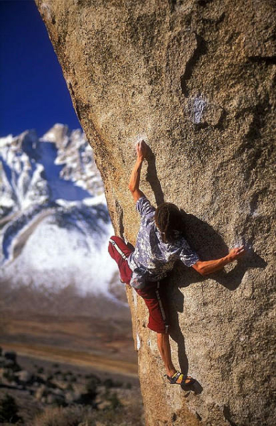 Головокружительные фотографии скалолазов Головокружительные фотографии скалолазов