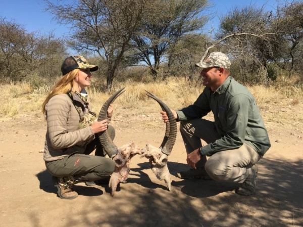 Хищницы: Американские охотницы откровенно рассказывают о своем кровавом хобби Хищницы: Американские охотницы откровенно рассказывают о своем кровавом хобби