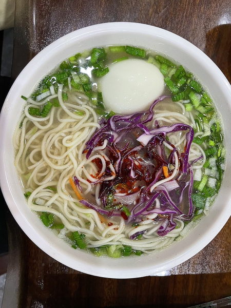 Летящая лошадь, храм-муравейник и лапша. Россияне массово едут в самый закрытый район Китая. Почему там нужно непременно побывать? Летящая лошадь, храм-муравейник и лапша. Россияне массово едут в самый закрытый район Китая. Почему там нужно непременно побывать?