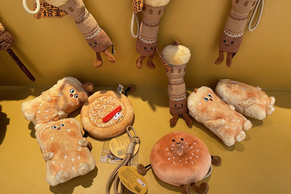 Летящая лошадь, храм-муравейник и лапша. Россияне массово едут в самый закрытый район Китая. Почему там нужно непременно побывать? Летящая лошадь, храм-муравейник и лапша. Россияне массово едут в самый закрытый район Китая. Почему там нужно непременно побывать?