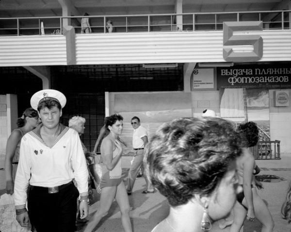 Сочи — российская ривьера 1988 года в фотографиях Карла де Кейзера Сочи — российская ривьера 1988 года в фотографиях Карла де Кейзера