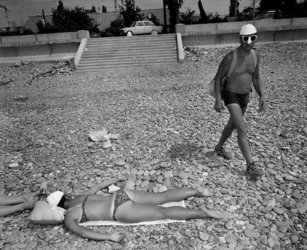 Сочи — российская ривьера 1988 года в фотографиях Карла де Кейзера Сочи — российская ривьера 1988 года в фотографиях Карла де Кейзера